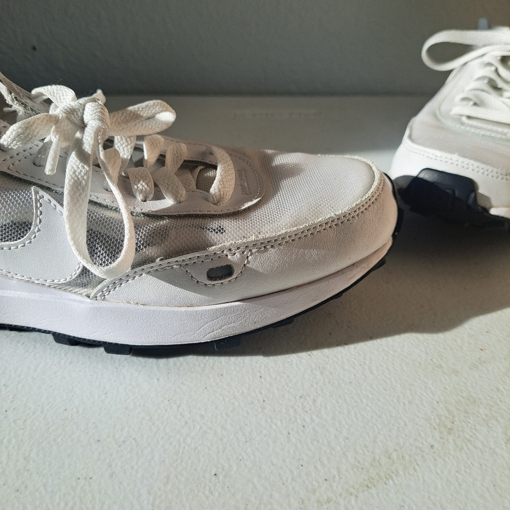 Nike White and Gray Athletic Shoes - Picture 3 of 6
